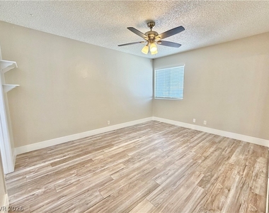 6144 Rosalita Avenue - Photo Thumbnail 12