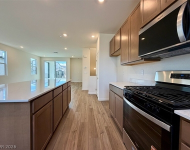 5824 Wisteria Walk Street - Photo Thumbnail 22