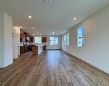 5824 Wisteria Walk Street - Photo Thumbnail 16