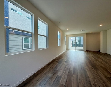 5824 Wisteria Walk Street - Photo Thumbnail 26