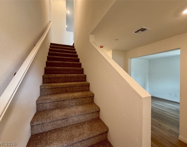 5824 Wisteria Walk Street - Photo Thumbnail 13