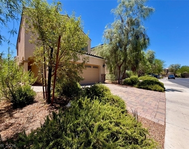1141 Bobby Basin Avenue - Photo Thumbnail 3