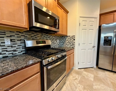 1141 Bobby Basin Avenue - Photo Thumbnail 13
