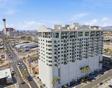 900 Las Vegas Boulevard - Photo Thumbnail 37
