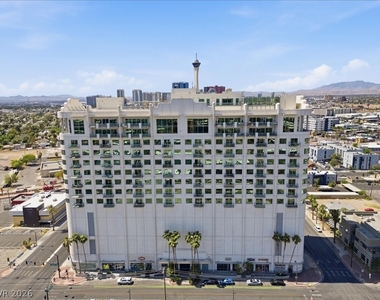 900 Las Vegas Boulevard - Photo Thumbnail 34