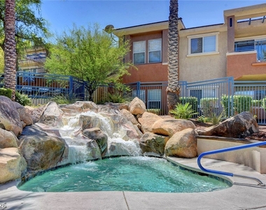 821 Titan Peak Place - Photo Thumbnail 42
