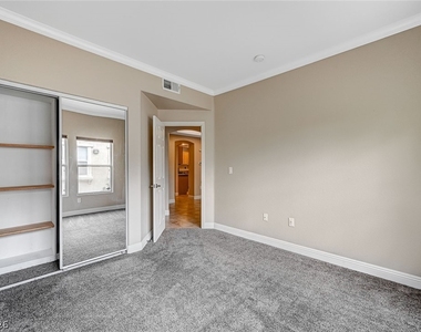 821 Titan Peak Place - Photo Thumbnail 26