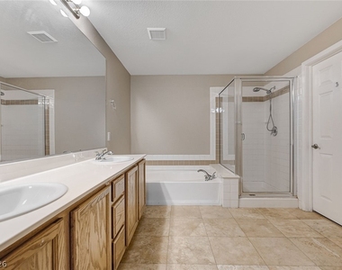 821 Titan Peak Place - Photo Thumbnail 23