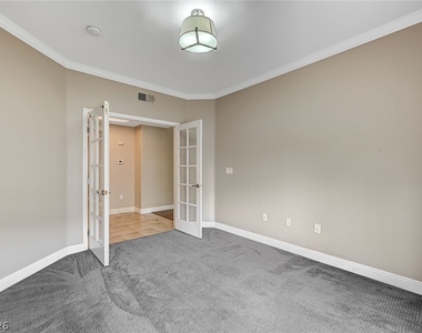 821 Titan Peak Place - Photo Thumbnail 34