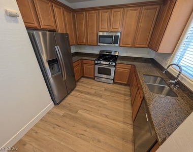 8164 Cape Ito Court - Photo Thumbnail 7