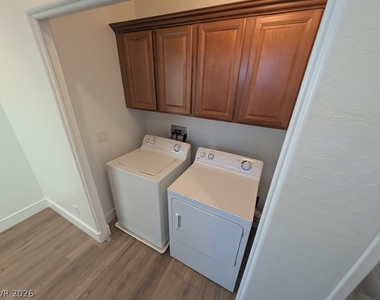 8164 Cape Ito Court - Photo Thumbnail 23