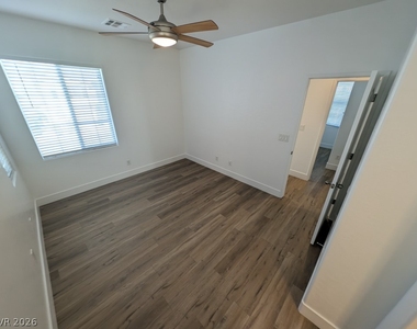 8164 Cape Ito Court - Photo Thumbnail 16