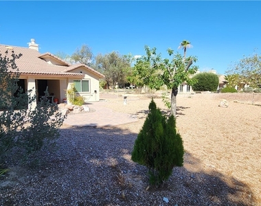 5213 Orchard Hills Avenue - Photo Thumbnail 7
