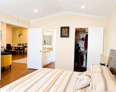 5213 Orchard Hills Avenue - Photo Thumbnail 20