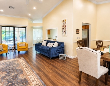 5213 Orchard Hills Avenue - Photo Thumbnail 10