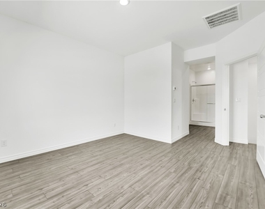 600 N Carriage Hill Drive - Photo Thumbnail 19