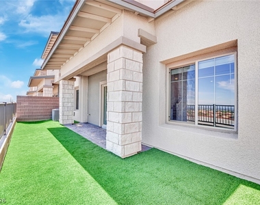 600 N Carriage Hill Drive - Photo Thumbnail 31