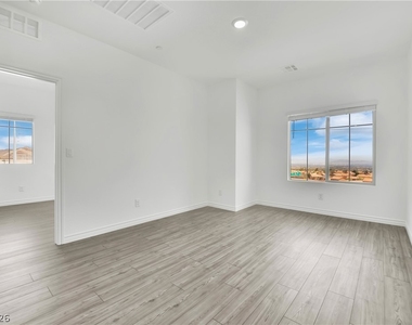600 N Carriage Hill Drive - Photo Thumbnail 29