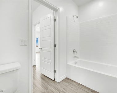 600 N Carriage Hill Drive - Photo Thumbnail 26