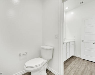 600 N Carriage Hill Drive - Photo Thumbnail 27