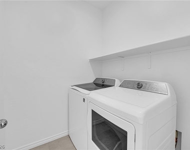 600 N Carriage Hill Drive - Photo Thumbnail 14