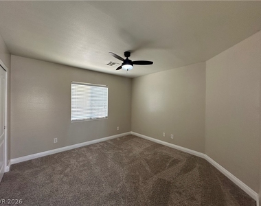 9007 Mossy Hollow Avenue - Photo Thumbnail 11