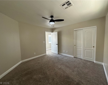 9007 Mossy Hollow Avenue - Photo Thumbnail 12