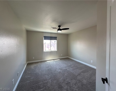 9007 Mossy Hollow Avenue - Photo Thumbnail 15