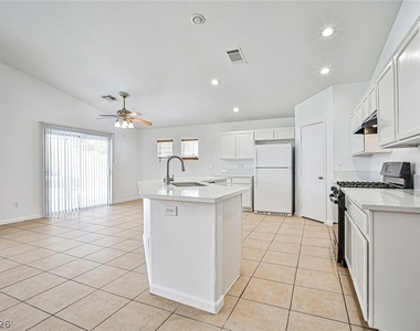 1201 Pueblo Hills - Photo Thumbnail 6