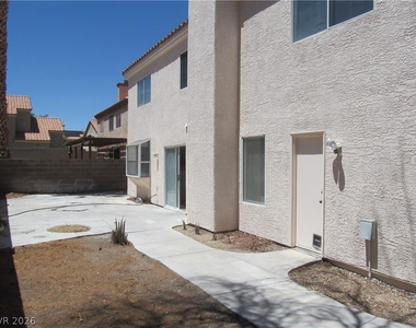 8701 Crescent Ridge Lane - Photo Thumbnail 24