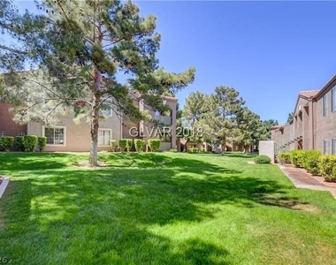 2101 Blue Breeze Drive - Photo Thumbnail 26