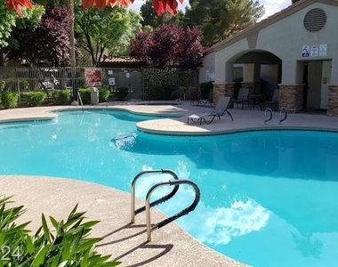 2121 Blue Breeze Drive - Photo Thumbnail 22