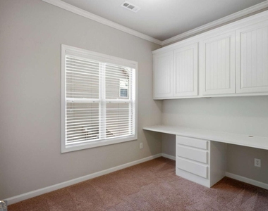 4910 Belcrest Way - Photo Thumbnail 21