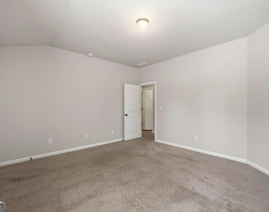 4910 Belcrest Way - Photo Thumbnail 29
