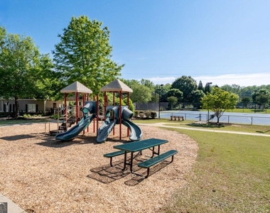4910 Belcrest Way - Photo Thumbnail 38