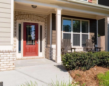 4910 Belcrest Way - Photo Thumbnail 4