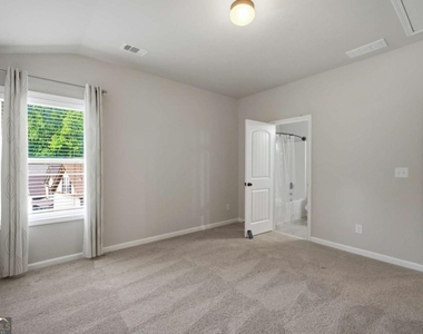 4910 Belcrest Way - Photo Thumbnail 31