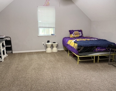 123 The Esplanade Way Sw - Photo Thumbnail 8
