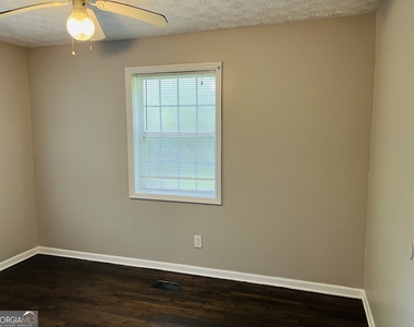 217 W Central Avenue - Photo Thumbnail 8