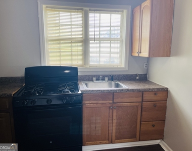 217 W Central Avenue - Photo Thumbnail 6