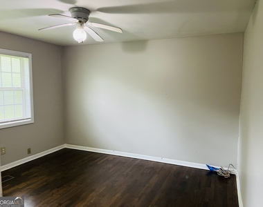 217 W Central Avenue - Photo Thumbnail 11