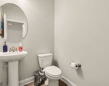 837 Everleigh Court - Photo Thumbnail 2