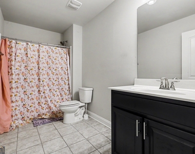 837 Everleigh Court - Photo Thumbnail 14