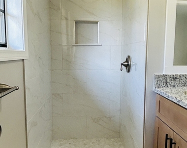 6165 Radford Drive - Photo Thumbnail 28