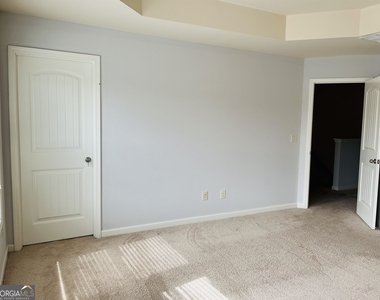 381 Sand Bay Drive - Photo Thumbnail 11