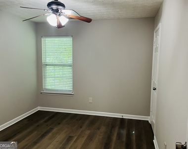 4014 Carisbrook Drive - Photo Thumbnail 25