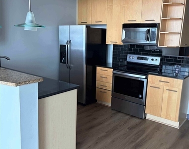 3324 Peachtree Road Ne - Photo Thumbnail 2