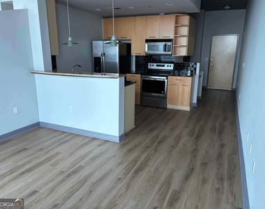 3324 Peachtree Road Ne - Photo Thumbnail 18