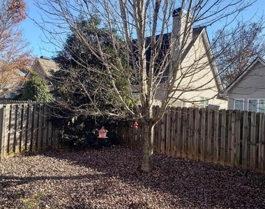 426 Stillwood Drive - Photo Thumbnail 20