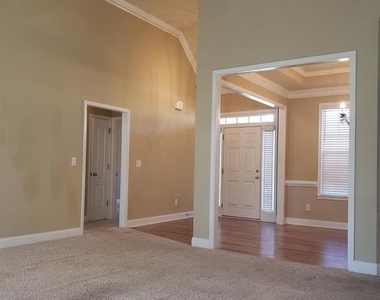 426 Stillwood Drive - Photo Thumbnail 2
